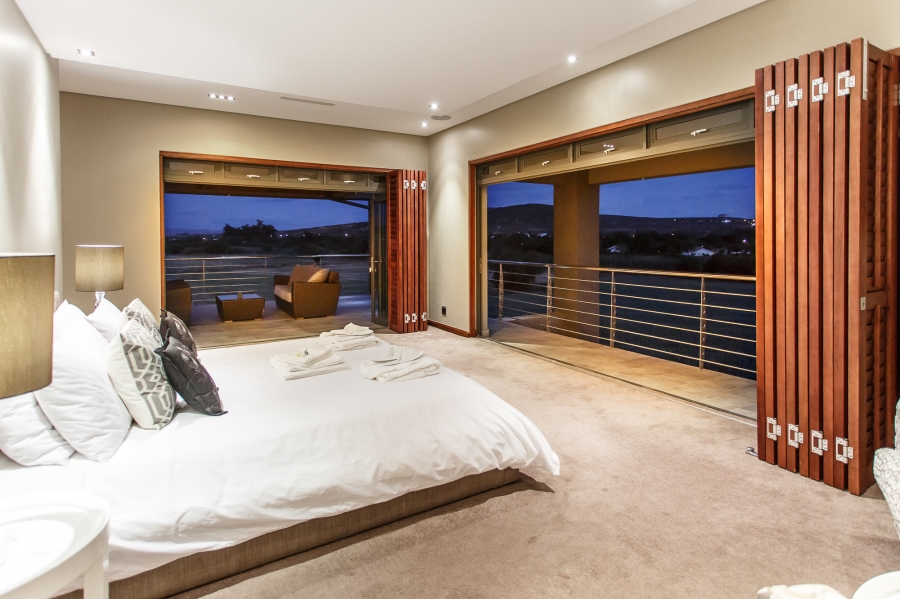 5 Bedroom Property for Sale in Oewersig Western Cape